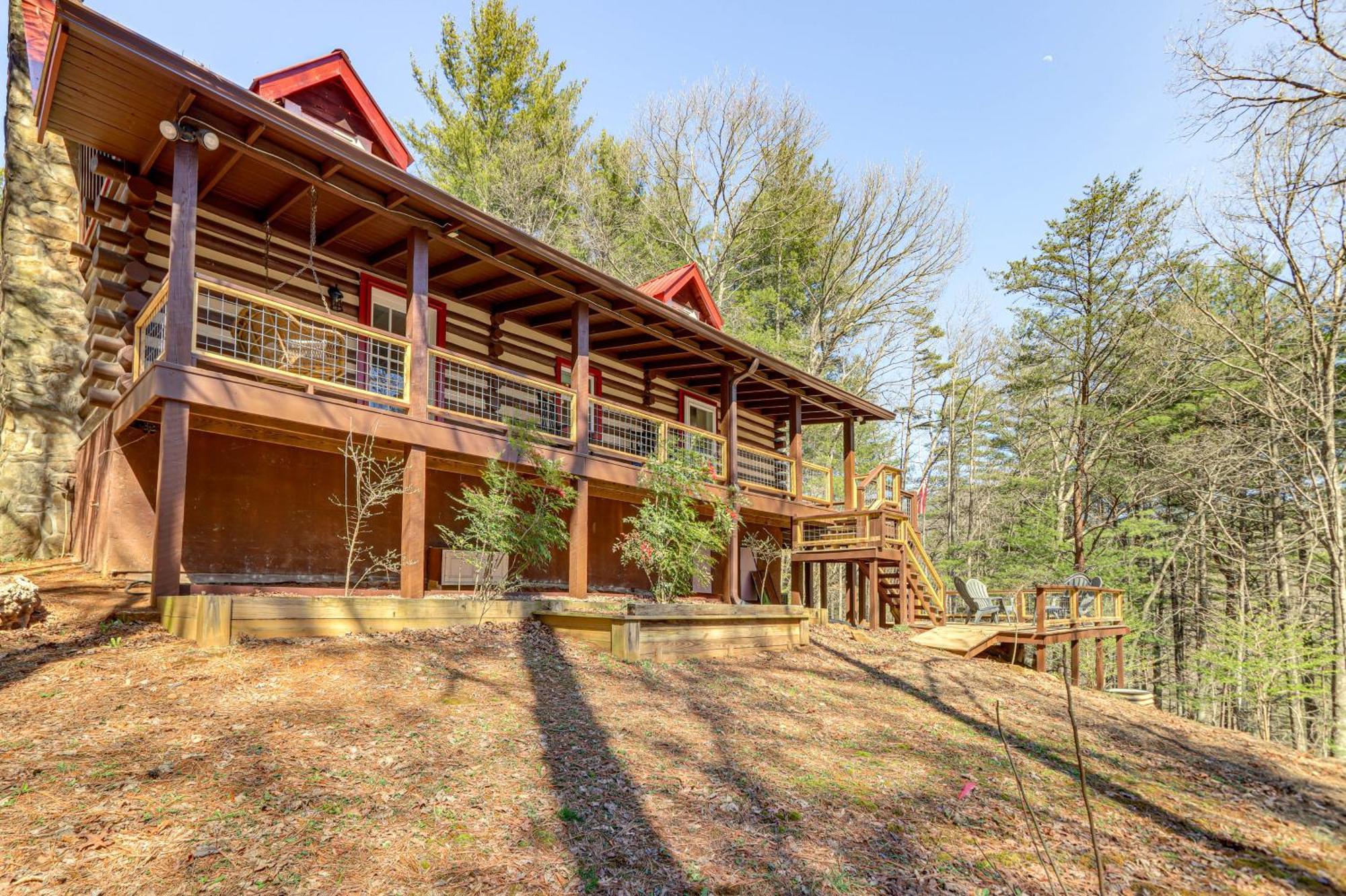 Dog-Friendly Hiawassee Cabin With Decks And Fire Pit! Exterior foto